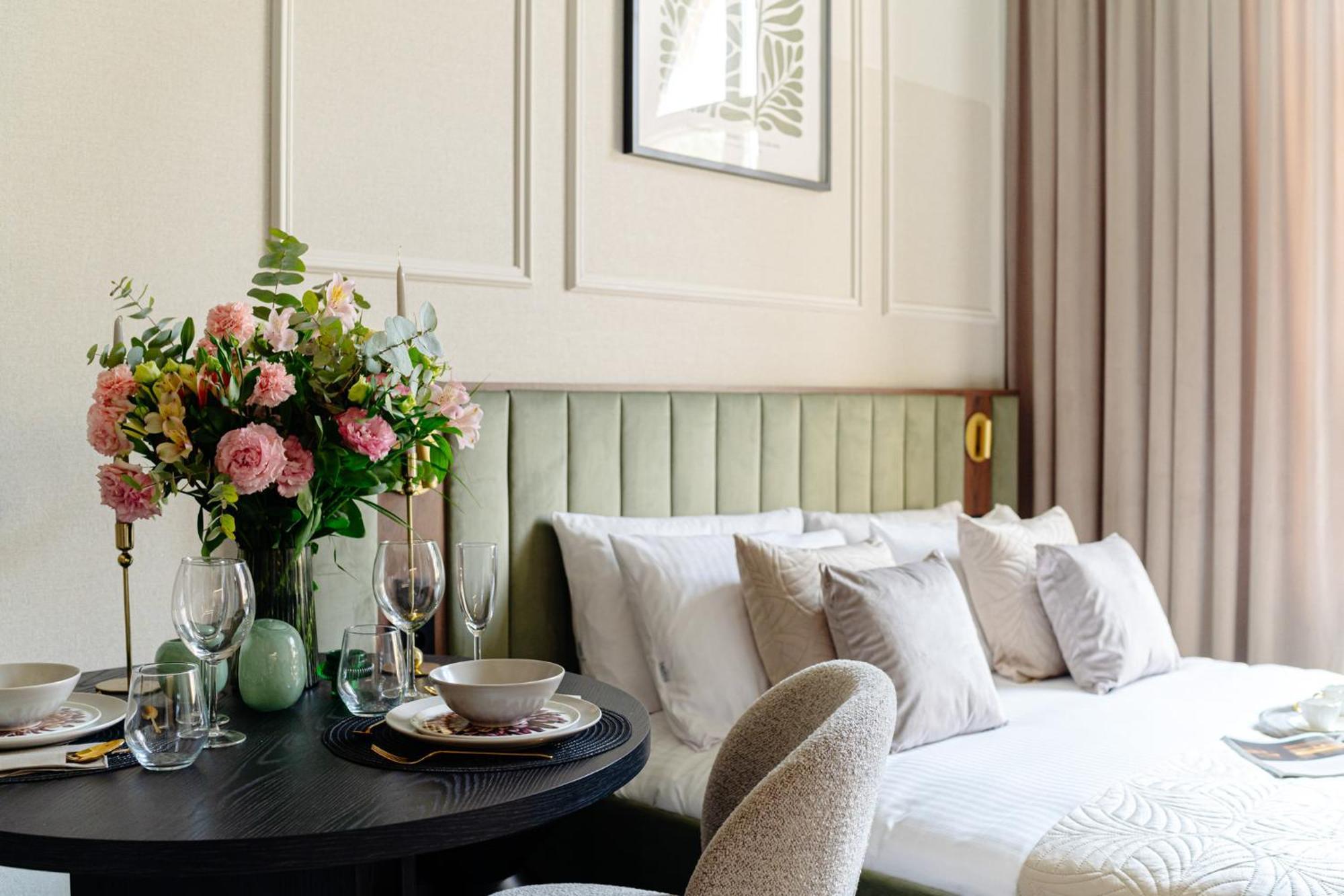 Garden - Loftaffair Collection Apartment คราคูฟ ภายนอก รูปภาพ