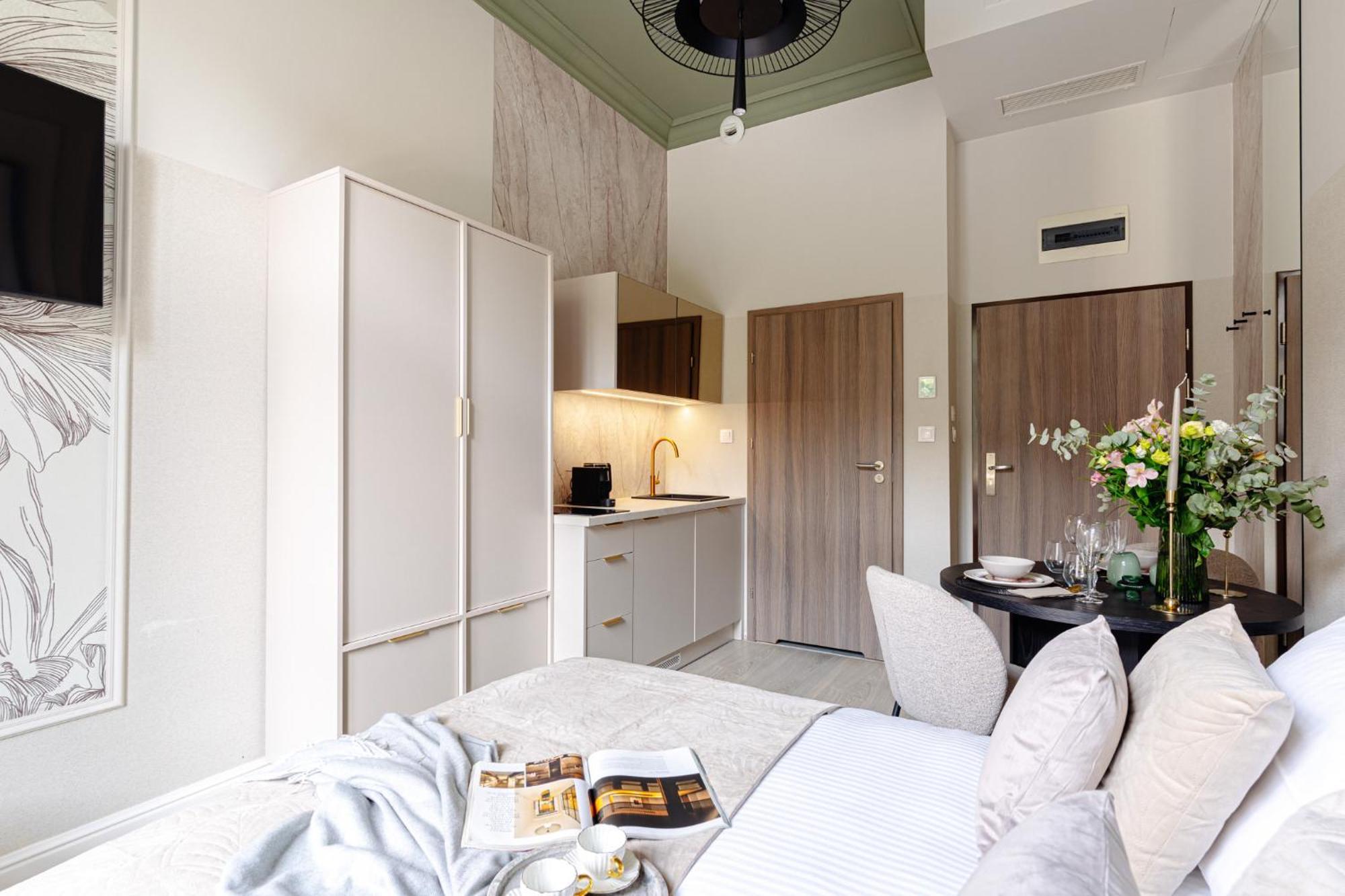 Garden - Loftaffair Collection Apartment คราคูฟ ภายนอก รูปภาพ