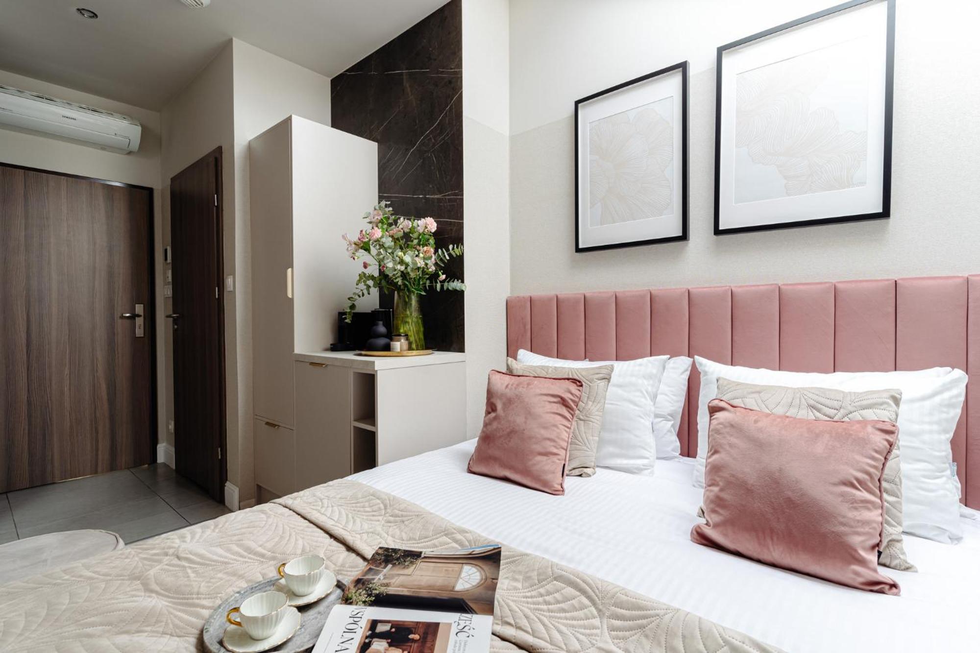 Garden - Loftaffair Collection Apartment คราคูฟ ภายนอก รูปภาพ
